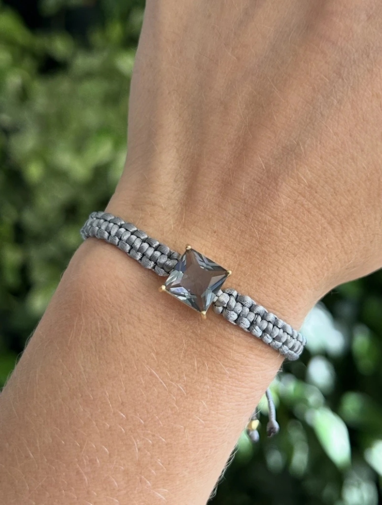 Pulseira Macramê com Cristal